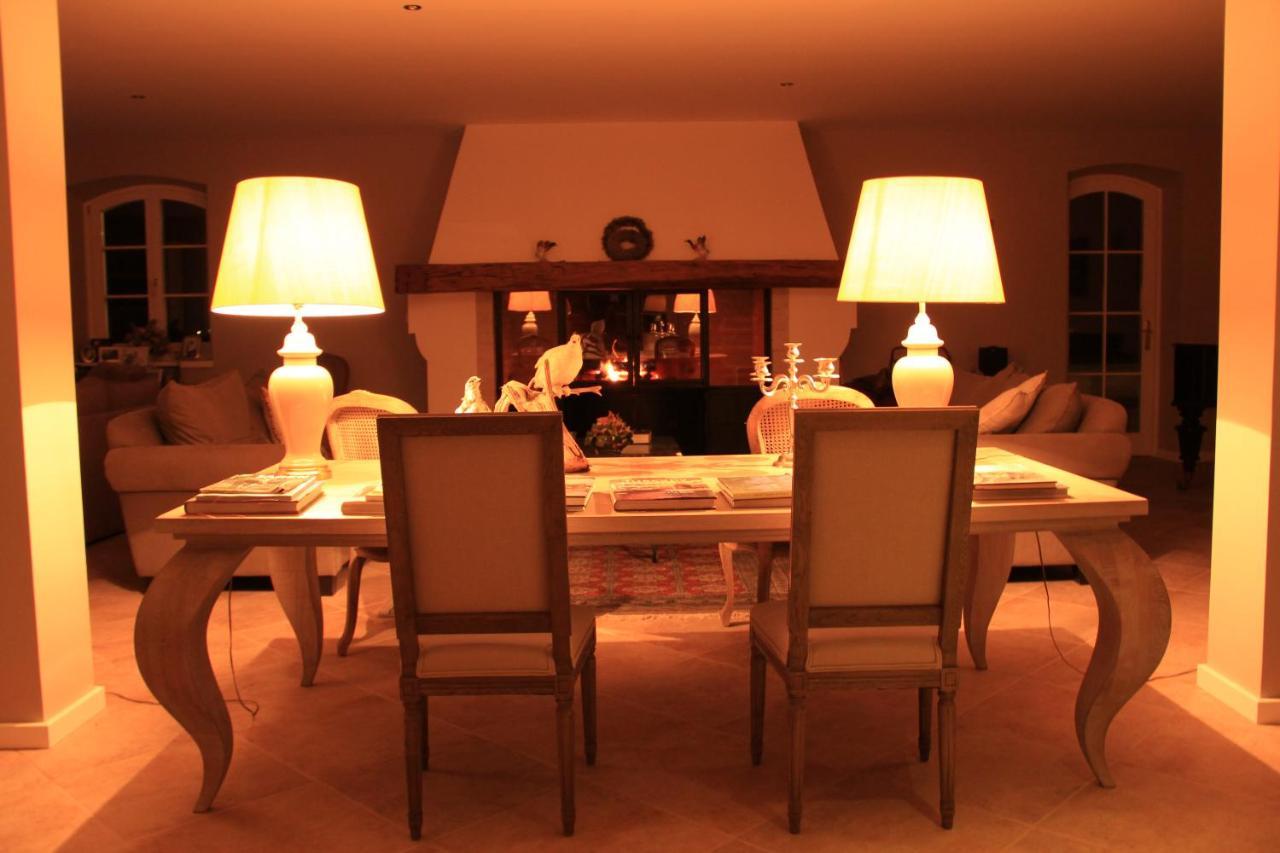 Liszkay Borkuria Hotel Monoszlo Екстериор снимка